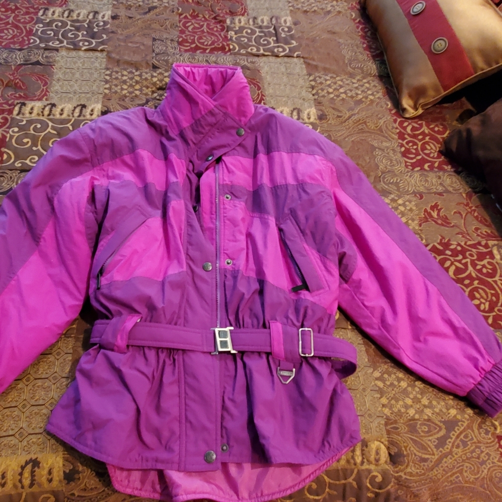 Vintage ladies ski jacket